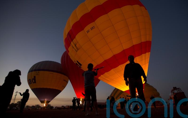Egypt resumes hot air ballooning over Luxor after minor crash