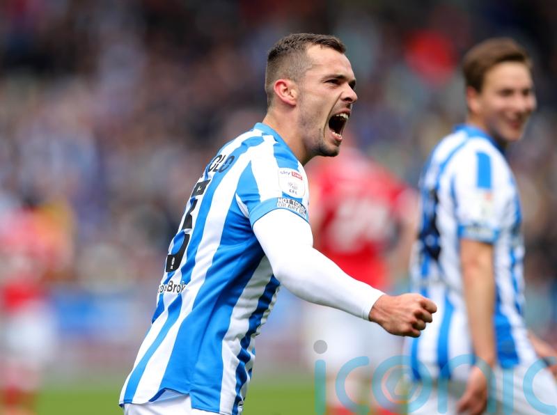 Harry Toffolo joins Nottingham Forest from Huddersfield for undisclosed fee