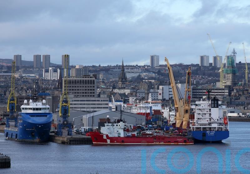 Former business secretary backs green freeport bid