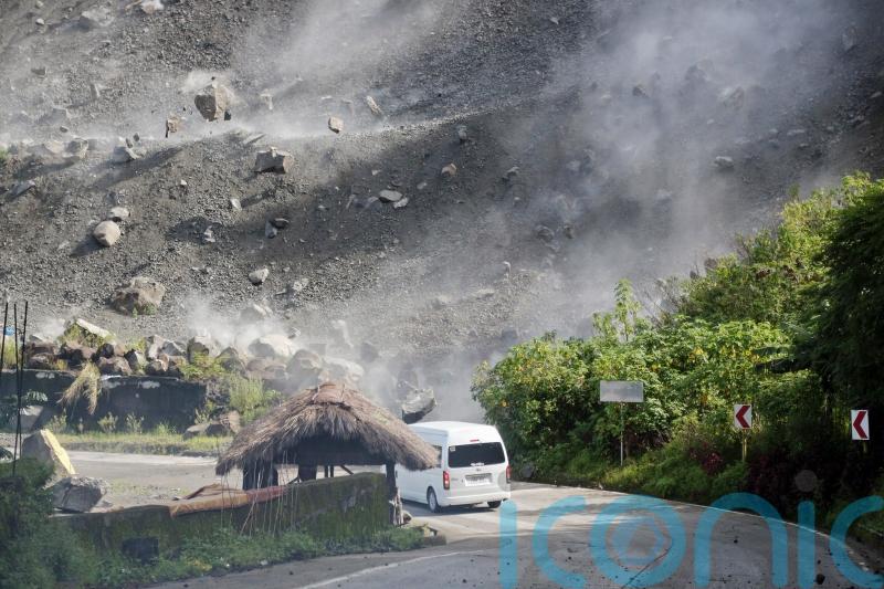 Deadly quake rattles northern Philippines
