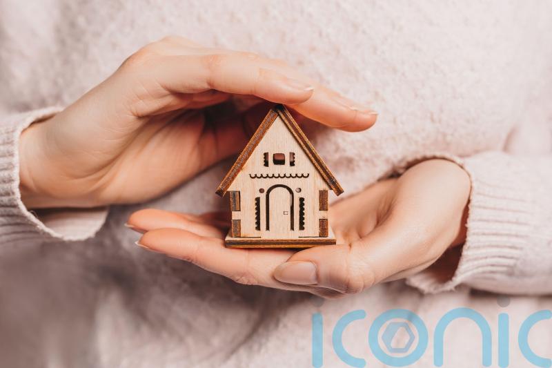 7 ways to keep home insurance costs down