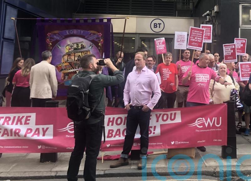 Sam Tarry says ‘time to fight back and reclaim’ Labour as he joins picket line