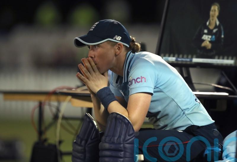 Hip issue sidelines Heather Knight for England’s Commonwealth Games opener