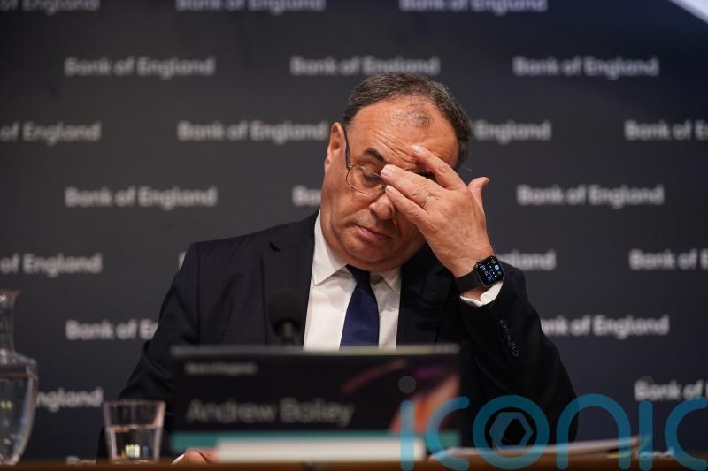 UK to be hit by drawn-out recession and 13% inflation, Bank warns
