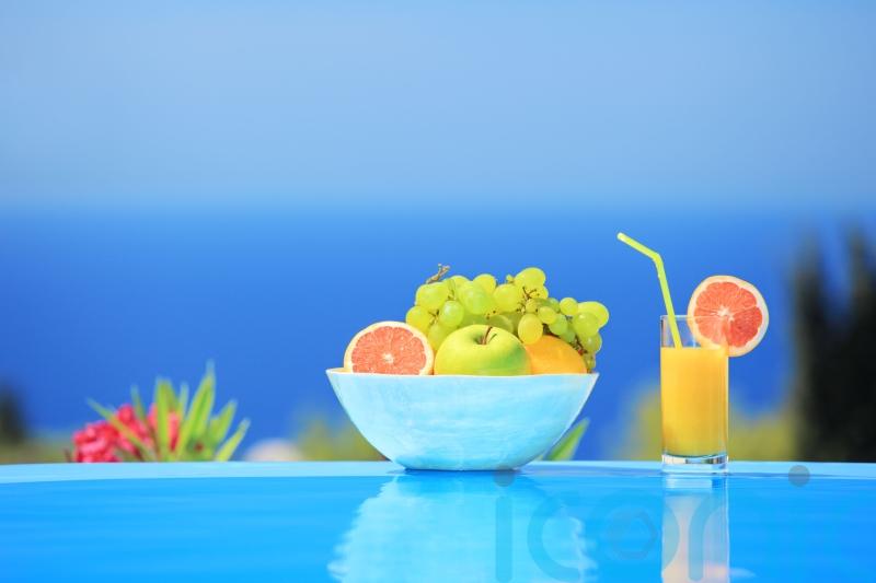 Ditching booze is set to be the big new holiday trend