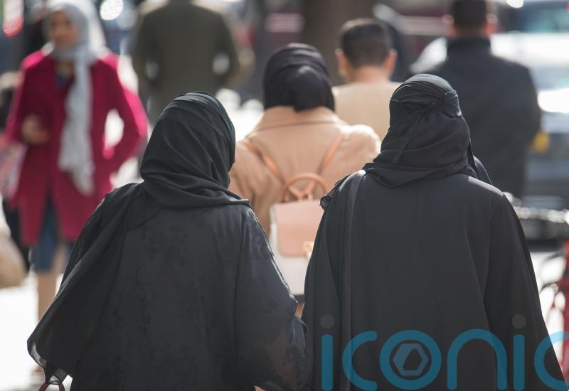 Health researchers must do more to gain trust of Muslims, new report finds