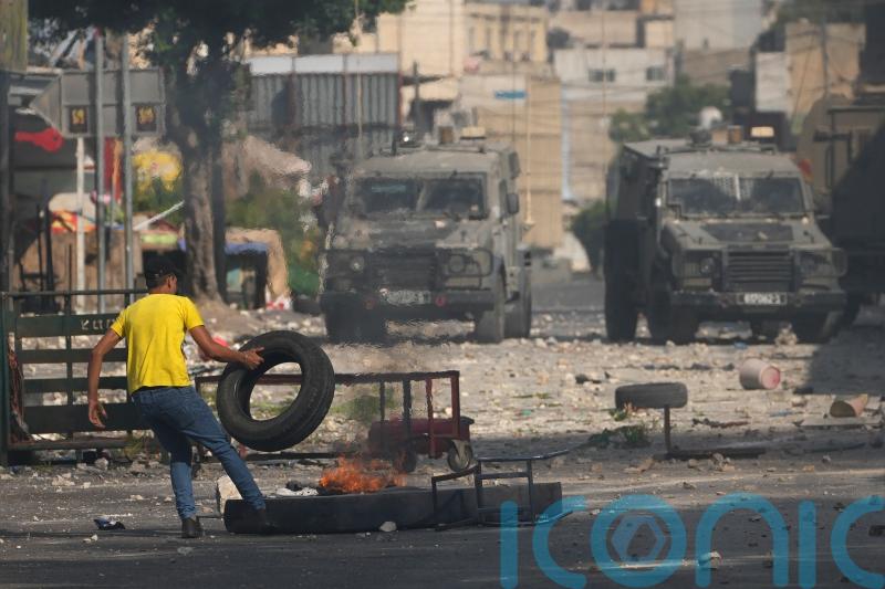 Palestinians: Israeli troops kill three militants in West Bank