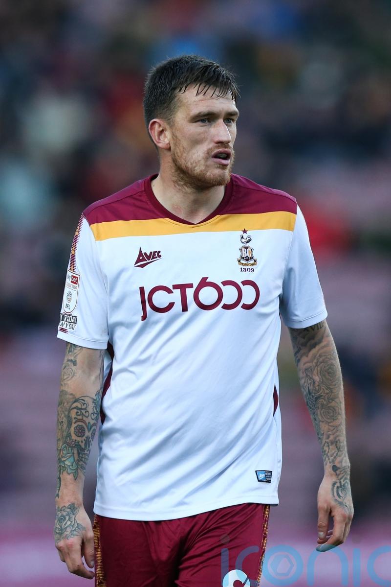 Bradford shock Hull thanks to Andy Cook double