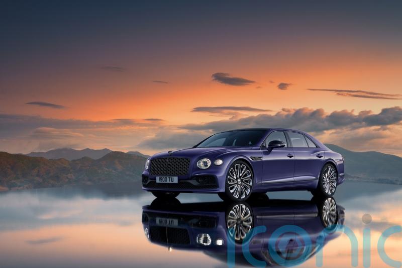 Bentley Flying Spur Mulliner gains stealthy Blackline specification