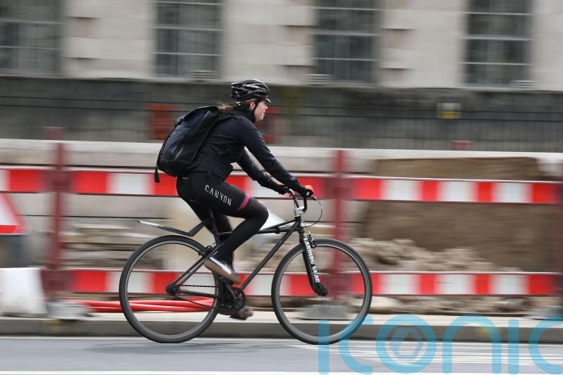 Forcing cyclists to display number plates would be impractical, minister warned