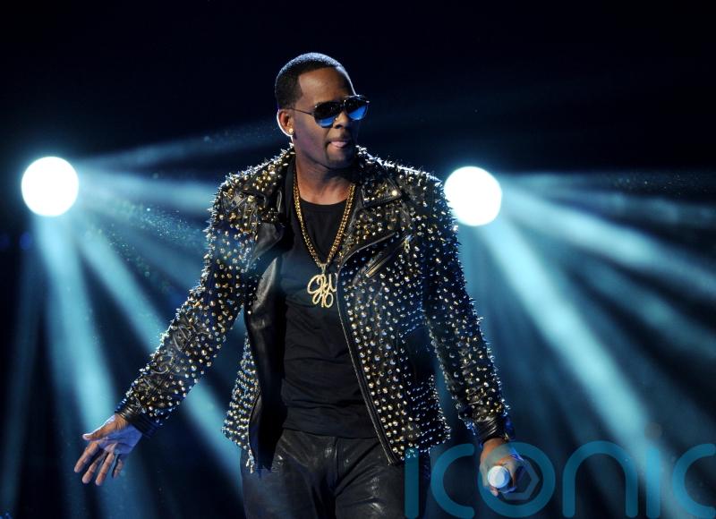 R Kelly trial is about singer’s ‘hidden side’ court told