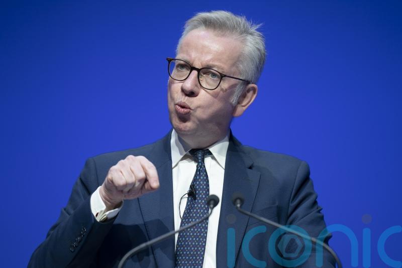 Michael Gove backs Rishi Sunak and says Liz Truss is on ‘holiday from reality’
