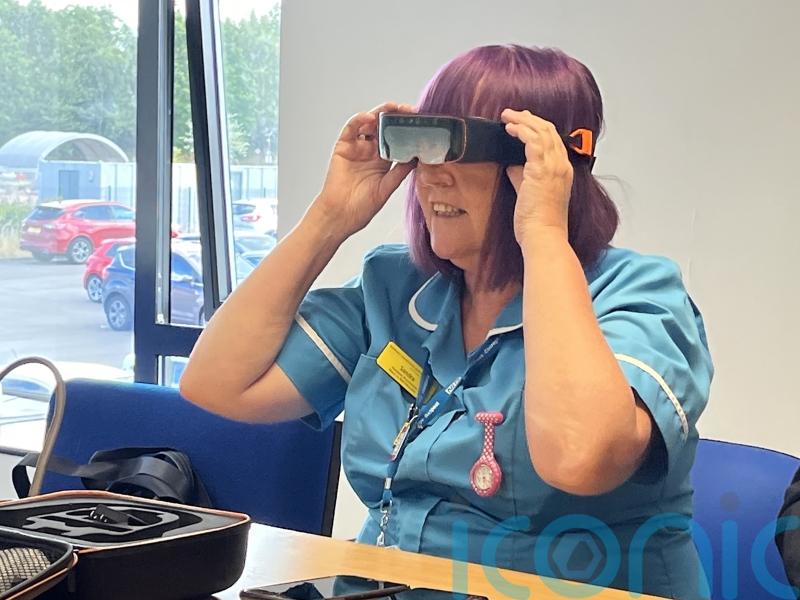 New smart glasses to help nurses maximise time with patients on home visits