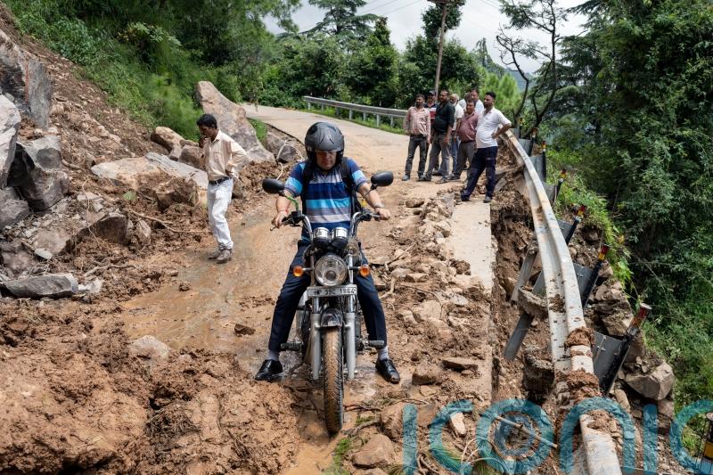 Flash flooding leaves 40 dead in northern India