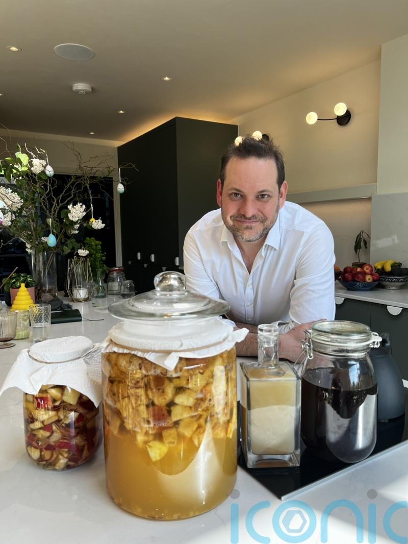 VIDEO: Chef who cooked at Michelin-starred restaurants wins 7 million views and 100K TikTok followers gobbling up his zero waste cooking tips