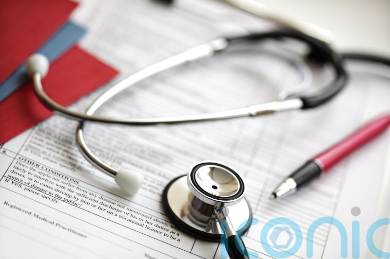 Medical students cutting spending on food and heating, says BMA