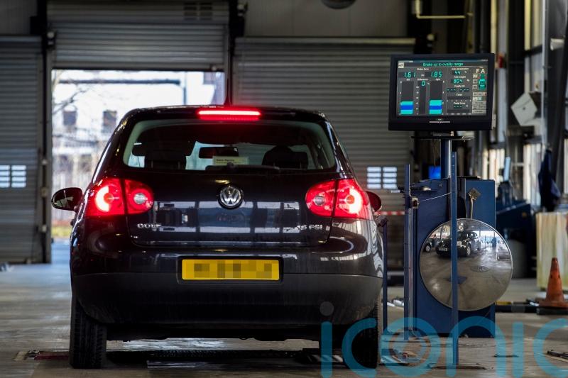 MOT vehicle testing system ‘an uncoordinated shambles’, says DUP