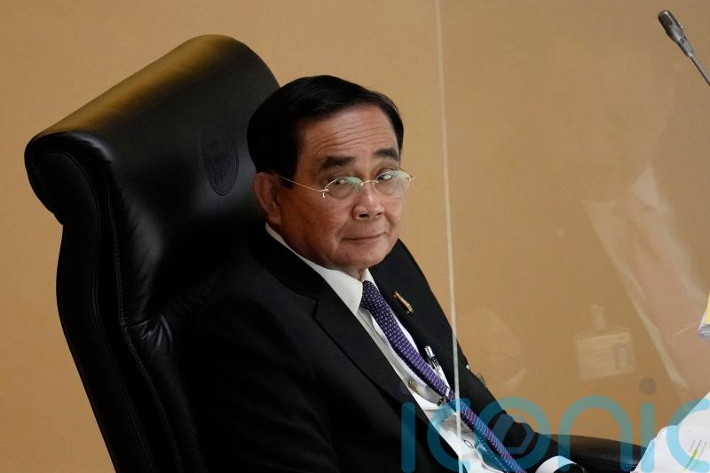 Thai court orders prime minister to be suspended from duties