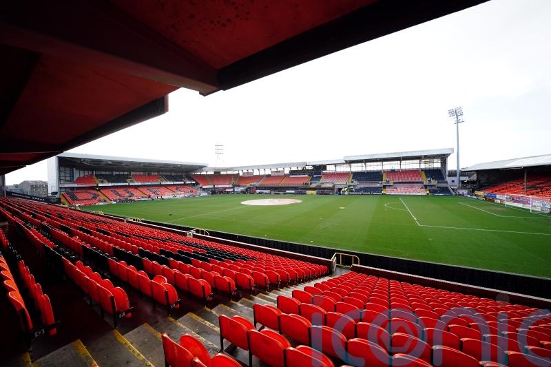 Dundee United sign Ugandan striker Sadat Anaku