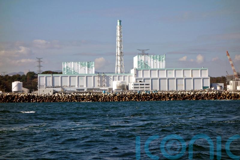 Robot issue delays fuel removal from Fukushima nuclear plant