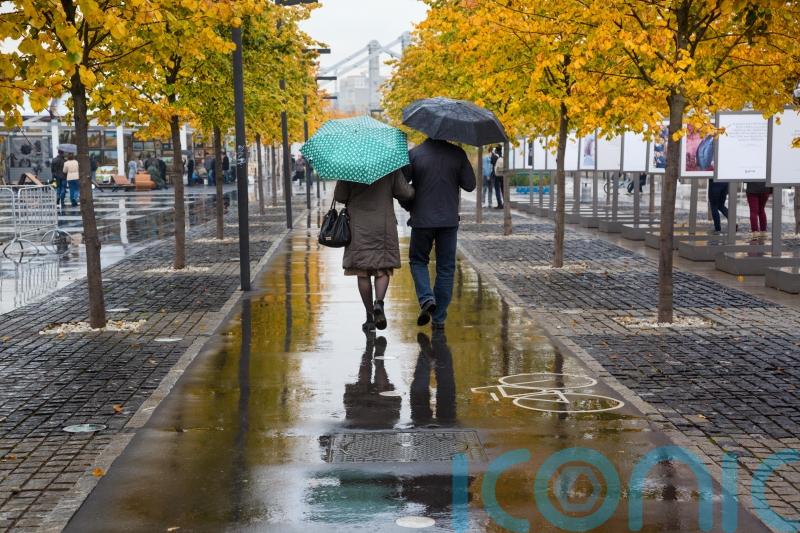 The weather is changing – why the cosiest season is good for your mind