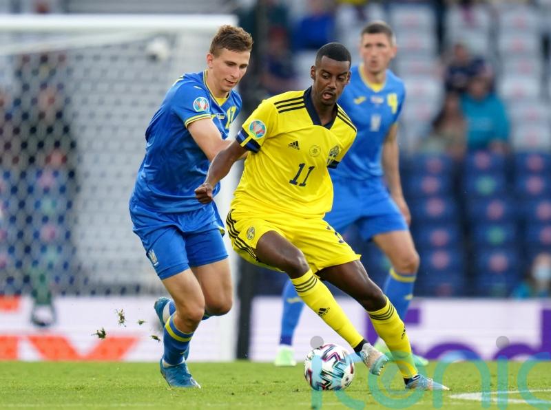 Eddie Howe hopeful Alexander Isak will be signed in time to face Wolves