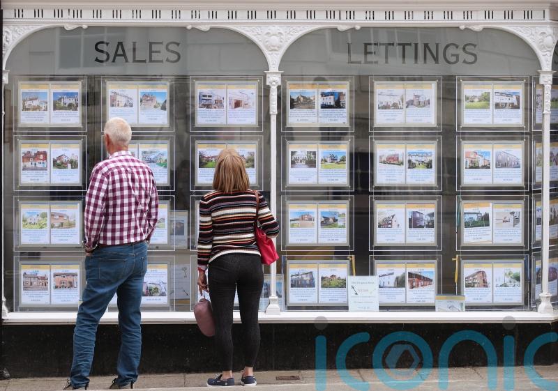 London home buyers need £35k higher income for mortgage, Zoopla says