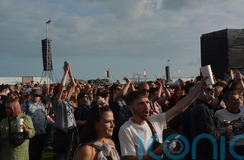 Paolo Nutini and Sam Fender headline Victorious Festival at Southsea