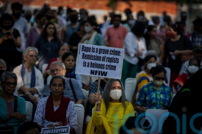 Hundreds protests against release of 11 convicted rapists in India
