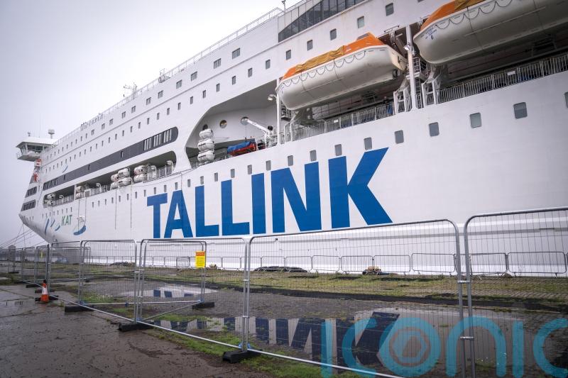 Cole-Hamilton demands more Ukrainian refugee support ahead of Leith ship visit