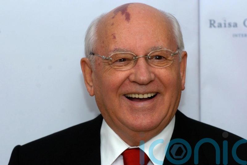 Tributes paid to ‘courage’ of Gorbachev as PM hits out at current Russia leaders