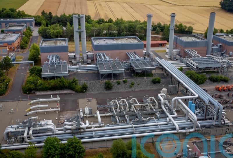 Russia temporarily stops gas flow through Nord Stream 1