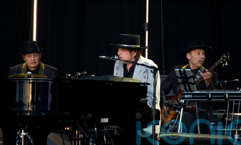 Bob Dylan adds new dates to first UK tour in five years
