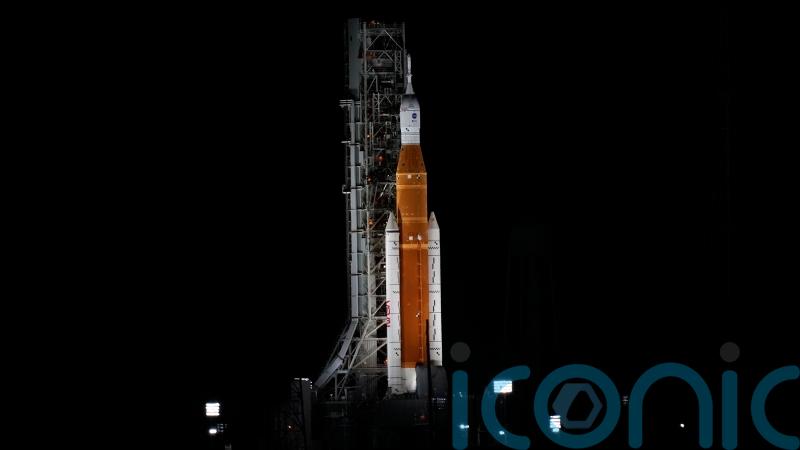 Nasa halts moon rocket fuelling ahead of second launch attempt