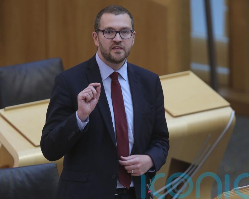 Oliver Mundell quits as Tory education spokesman at Holyrood