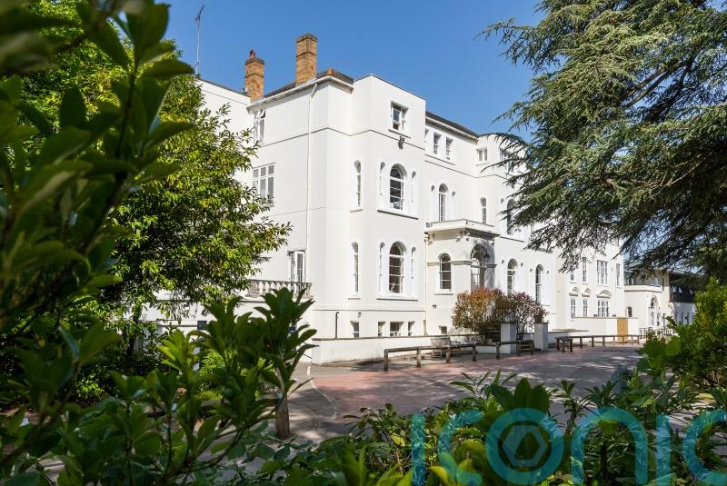 George, Charlotte and Louis’ new school Lambrook has ‘heart of gold’