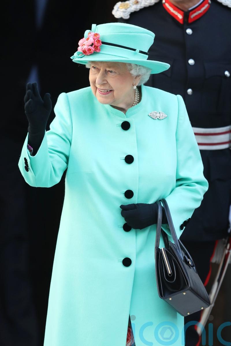 ‘Power-dressing’ monarch became queen of fashion