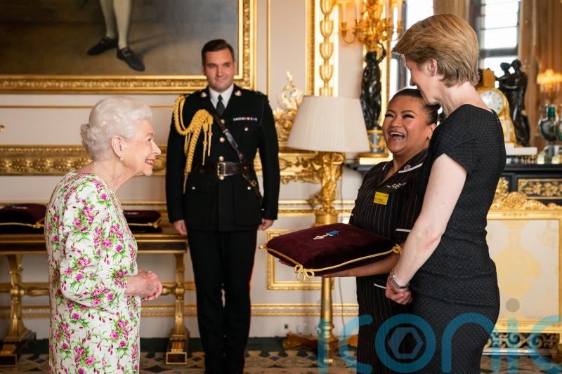 Queen praised for ‘unwavering support’ of NHS