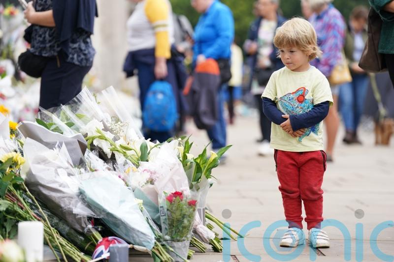 In Pictures: Public pays tribute to UK’s longest-serving monarch