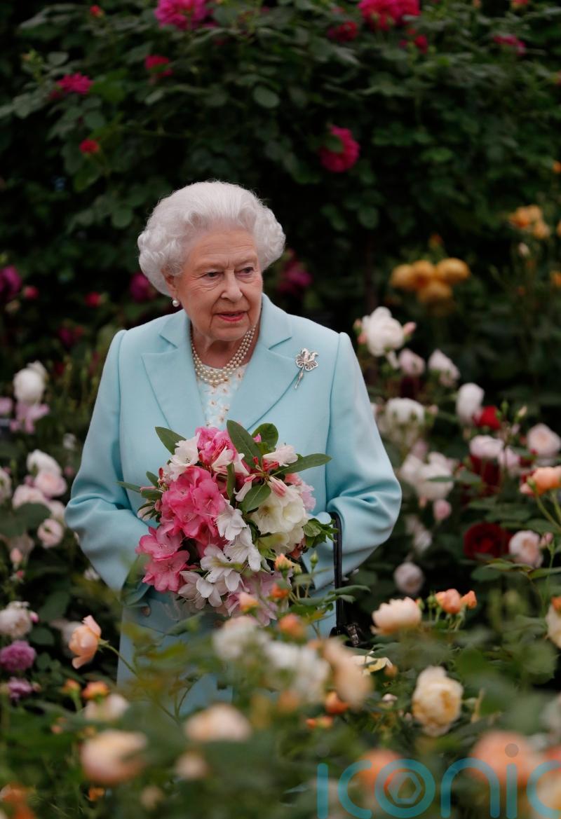 Peer tells of American tourists who did not recognise Queen gardening in Balmoral