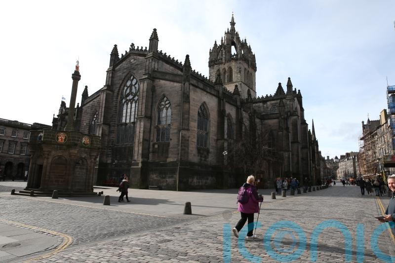 St Giles’ congregation gives thanks for Queen’s ‘life of service’