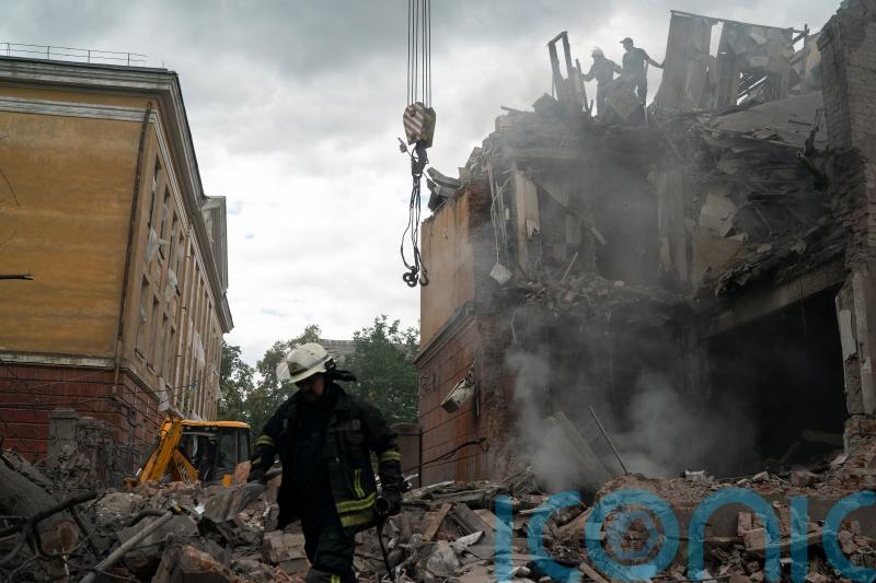 Night-time rocket strikes spread fear in east Ukrainian city
