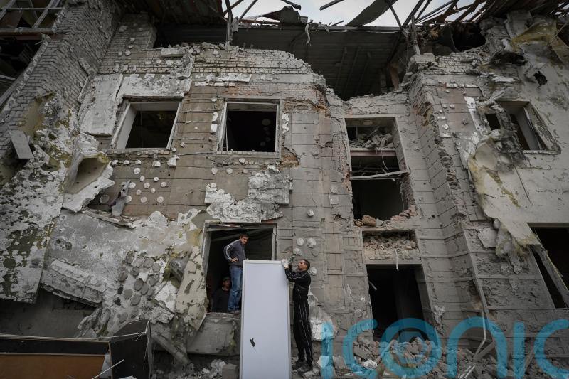 Ukraine makes more gains and pushes back to border in places