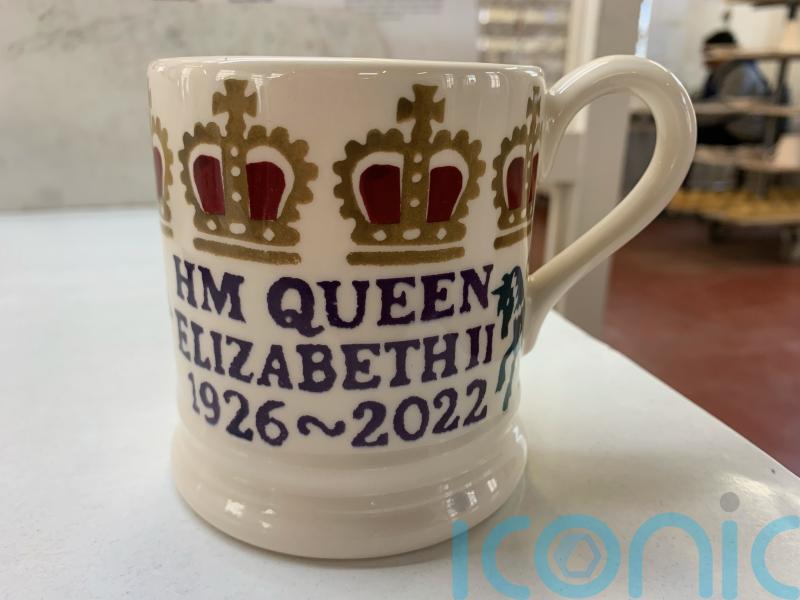 Pottery with close royal ties releases commemorative mug