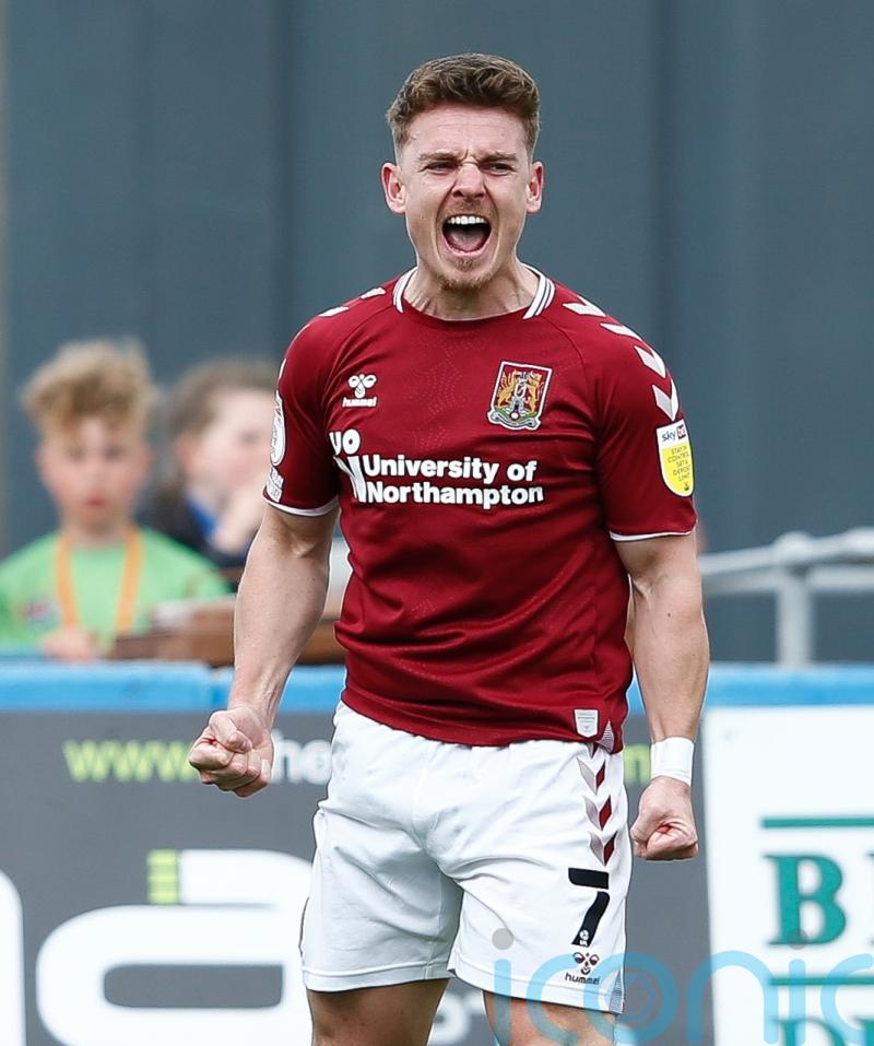 Sam Hoskins moves into double figures as he helps Northampton to victory
