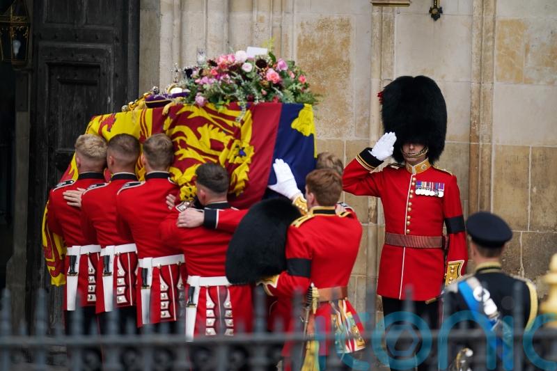 Who are the coffin bearers for the Queen’s funeral and what will they do?