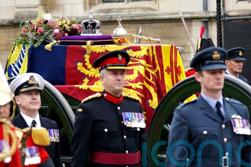 Funeral wreath includes flowers from Buckingham Palace and Highgrove