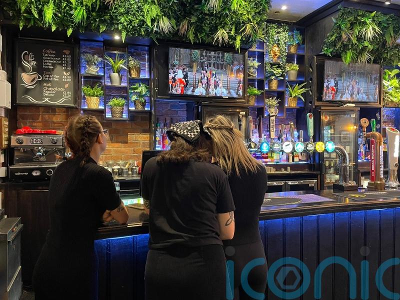 Mourners gather in Welsh Valleys pub to watch the Queen’s funeral