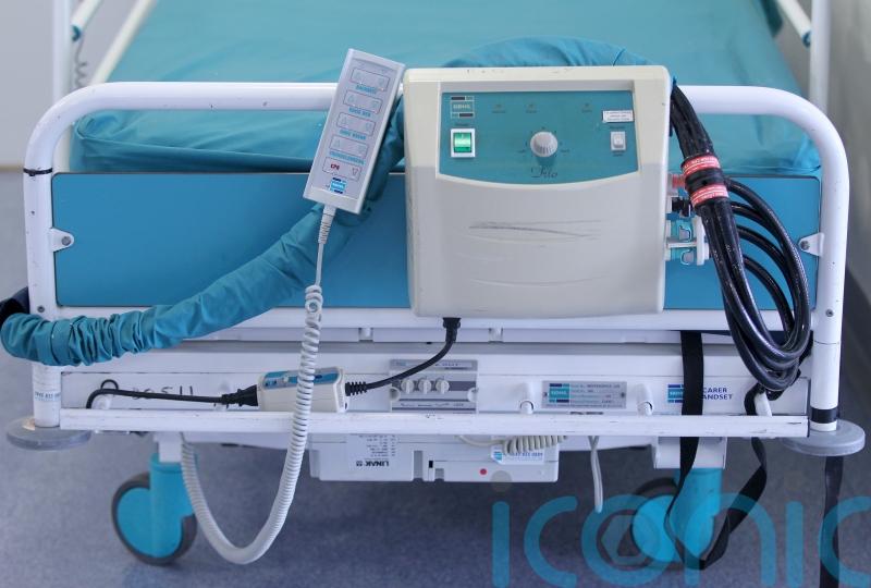 Health Secretary hails scheme that sees patients receive IV drugs at home