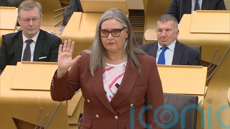 New MSP Roz McCall becomes first to pledge allegiance to the King